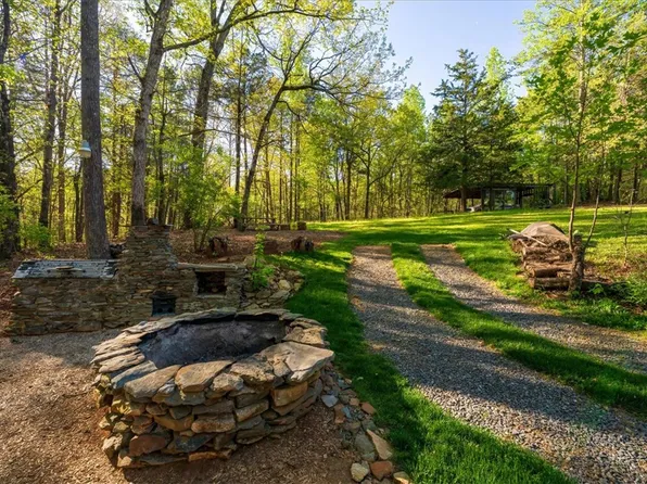 930 Nimmons Bridge Rd, Salem, SC 29676