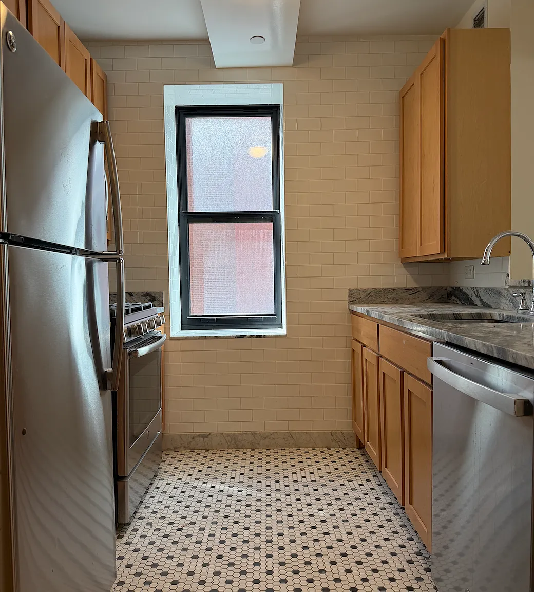 540 West 53rd Street — Photo 3