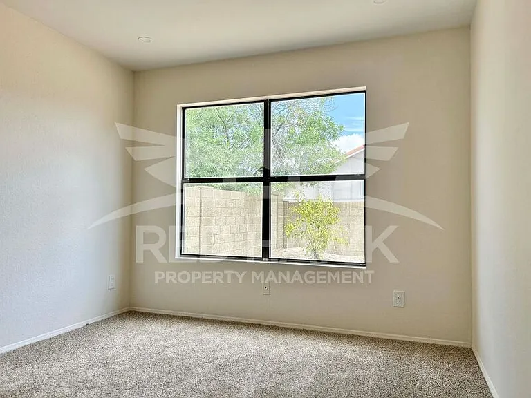 3839 E Cherokee St — Photo 14