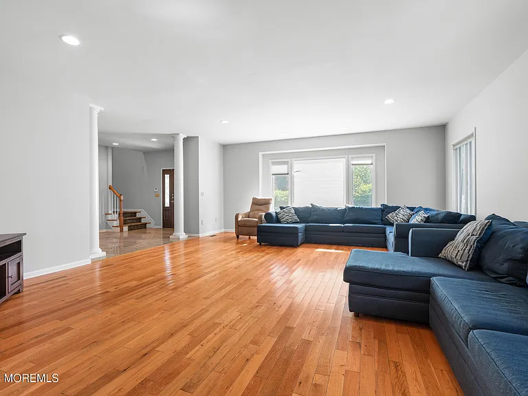 230 Norwood Ave — Photo 9