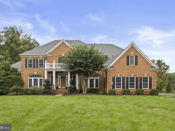 804 Thomas Run Dr, Great Falls, VA 22066