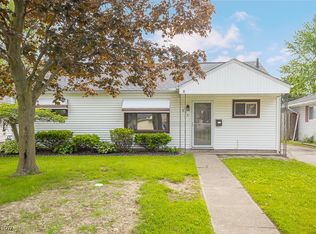373 Lynne Dr, Sheffield Lake, OH