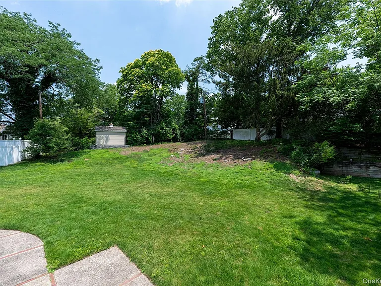 18 Dogwood Rd — Photo 28
