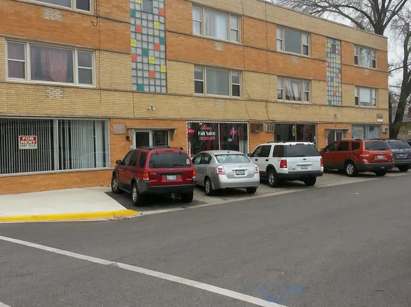 617 N 16th Ave #3, Melrose Park, IL 60160