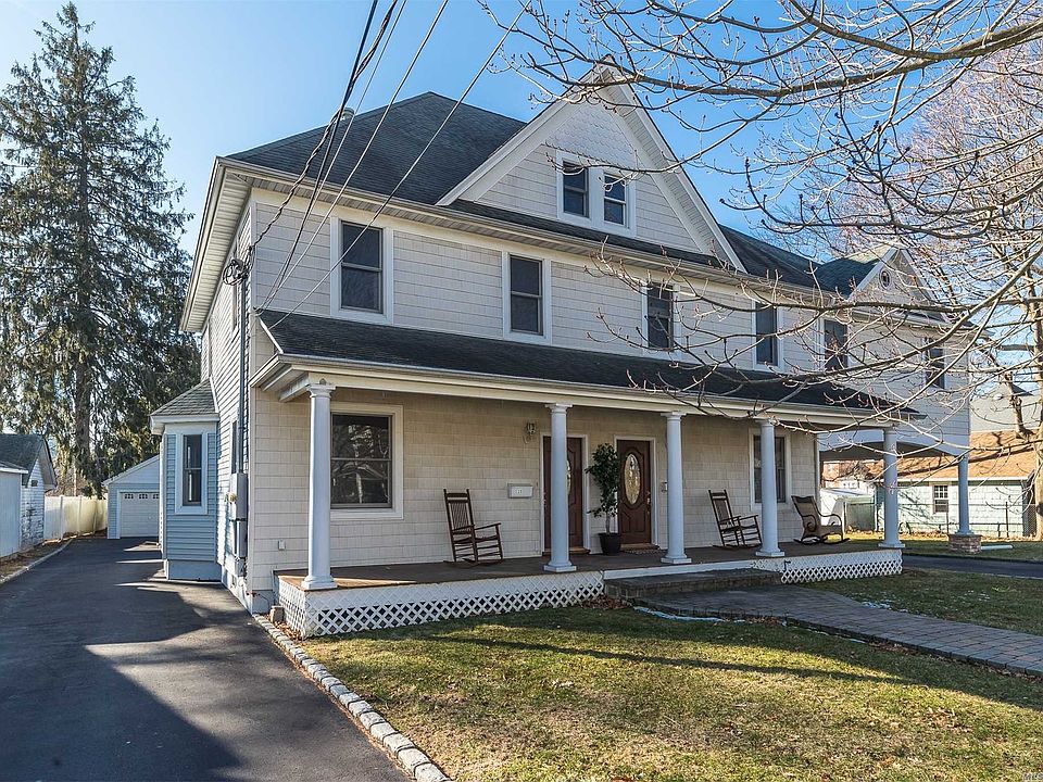 1st image of 18 Wallace Ct #2