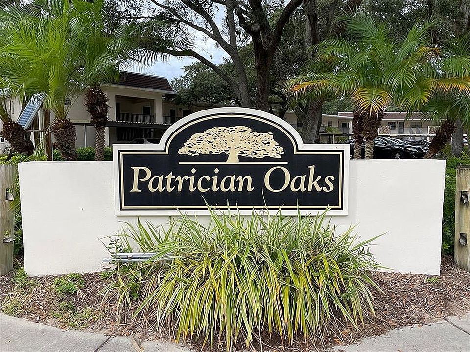 Patrician Oaks sign