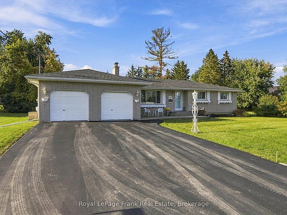 2nd image of 362 Simons Ave