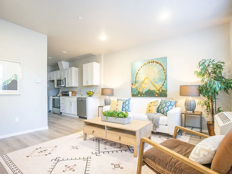 Q1 Apartments — Photo 8