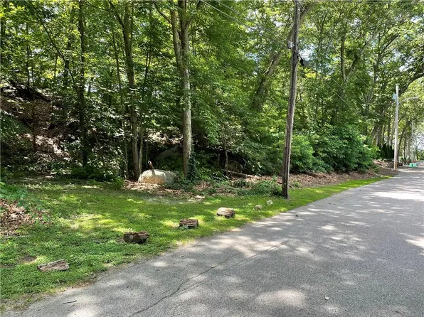 0 Hilltop Dr, Johnston, RI 02919
