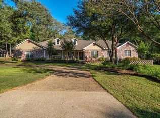 1193 Greenbriar Trl, Holly Lake Ranch, TX 75765