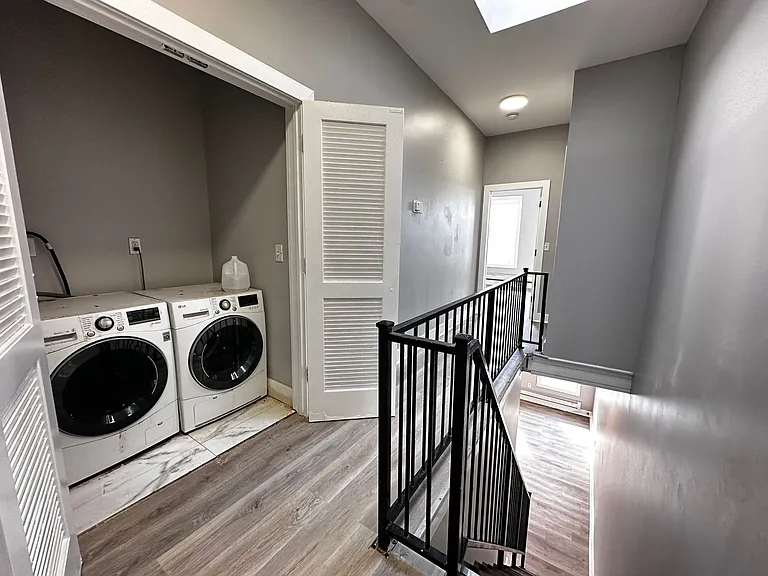 372 Forrest St #2E — Photo 12