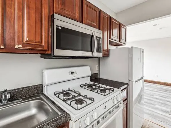 5101-21 Walnut St, Philadelphia, PA