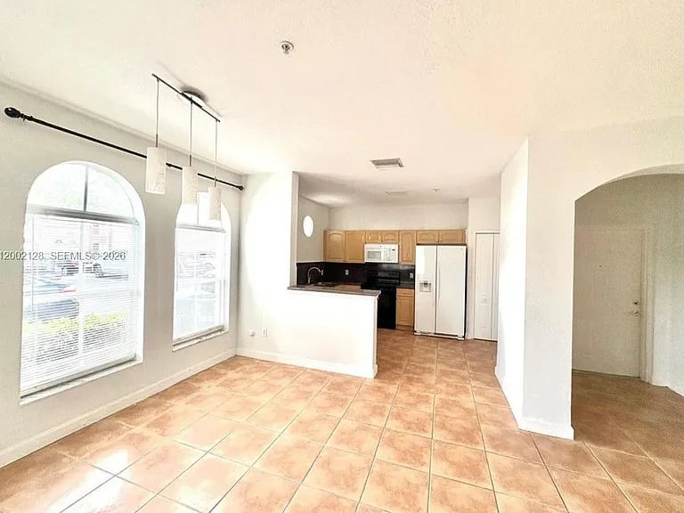 4311 SW 160th Ave #101 — Photo 5