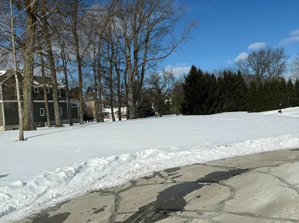 3 Stableside Rd S, Toledo, OH 43615