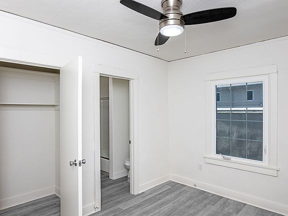 4th image of 1109 N Lake Ave #2