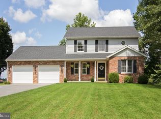 926 Gahle Rd, Westminster, MD 21157