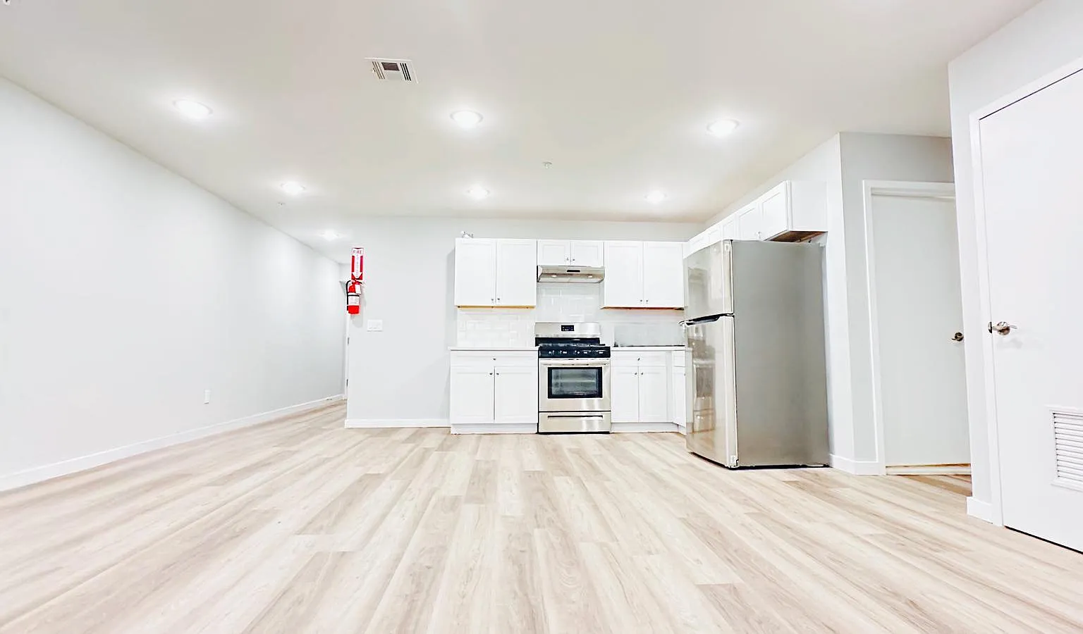 1 bed, $1,800 — Photo 1