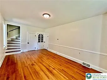 6024 Front St — Photo 5
