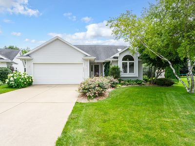 2088 E Baraboo Cir, De Pere, WI, 54115