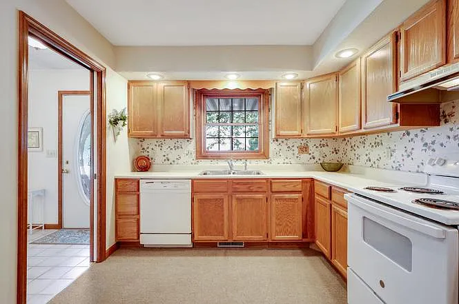 1809 Ridge Park Rd — Photo 10