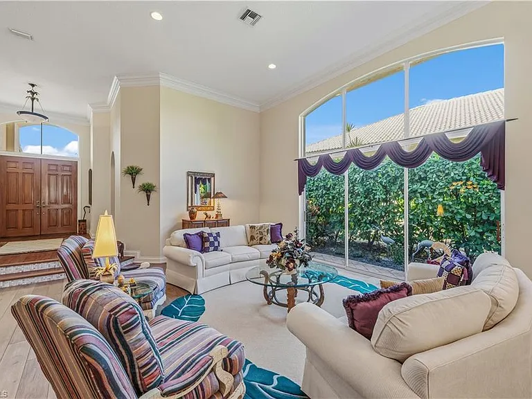 3748 Ascot Bend Ct — Photo 13