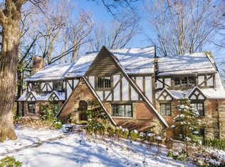 372 Harding Dr, South Orange, NJ 07079