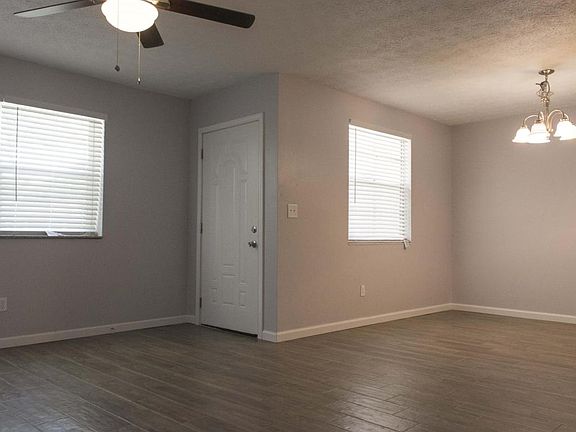 4th image of 3824 Almeda St