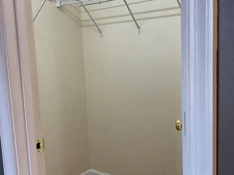 1703 Susquehanna St — Photo 24