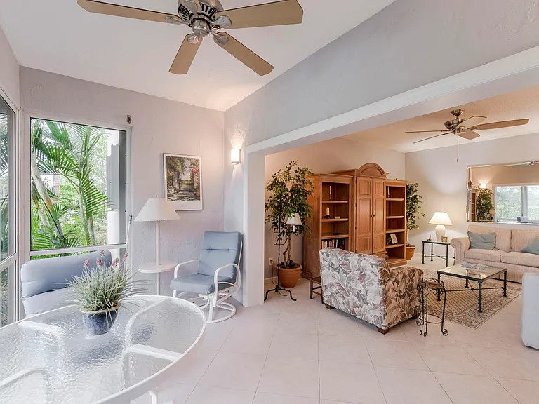 2403 Fairway Dr N — Photo 4