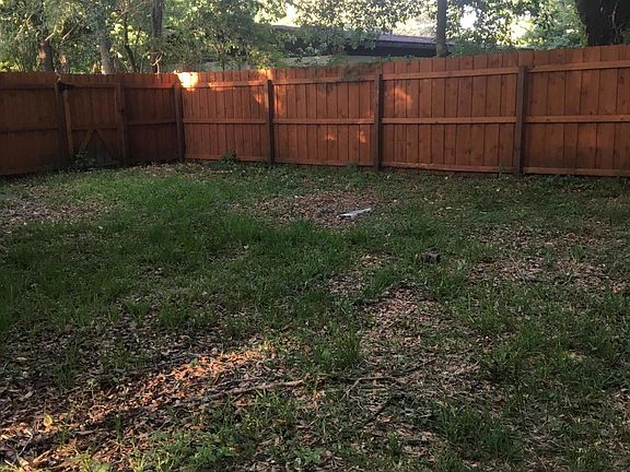 5th image of 6804 Jack Horner Ln