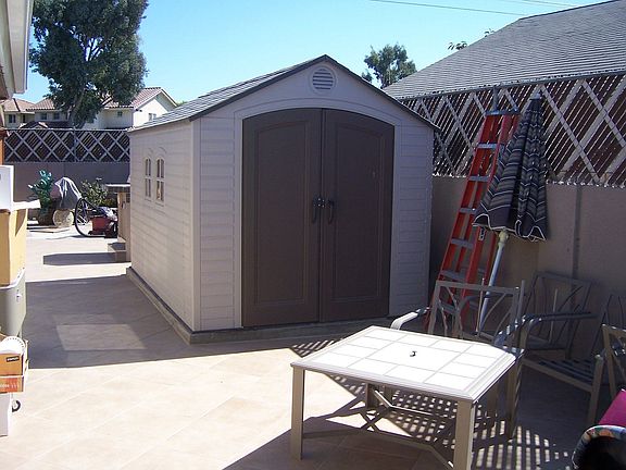 Side storage shed