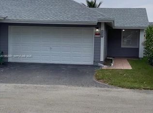 10304 SW 139th Pl, Miami, FL 33186