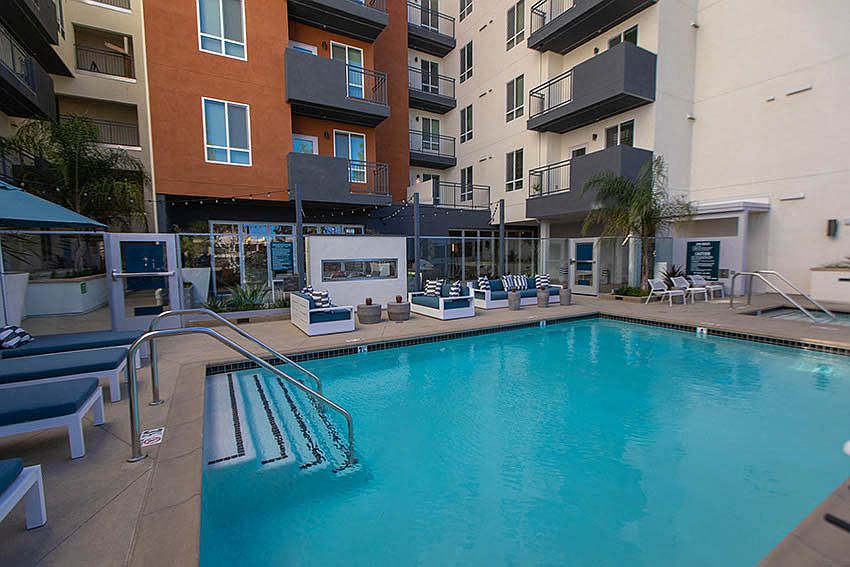 1st image of 21425 Vanowen St #219