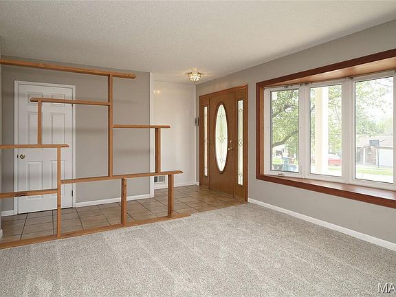 2nd image of 4961 Brookton Way