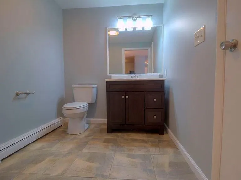 4201 Fairway Dr E #C — Photo 5