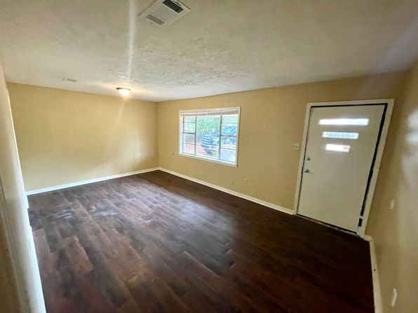 103 Lovett Dr, Clinton, MS 39056