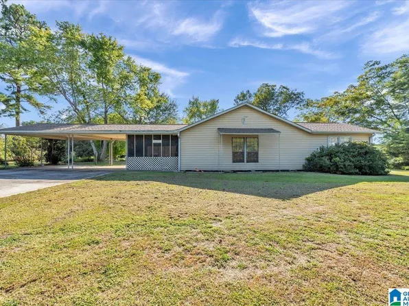 967 Smith Rd, Blountsville, AL 35031