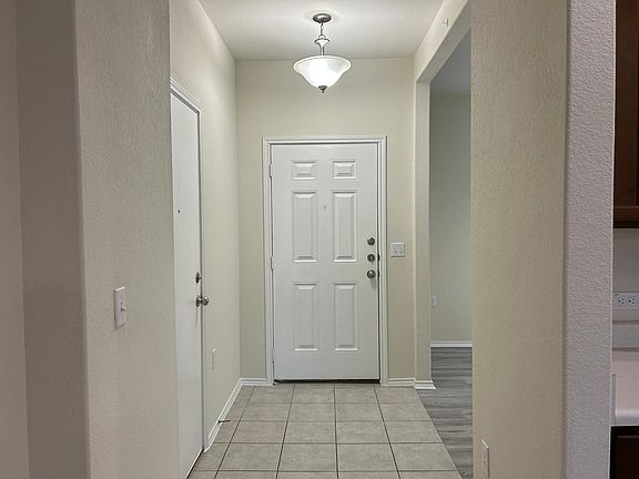 4th image of 11717 Eragon Dr