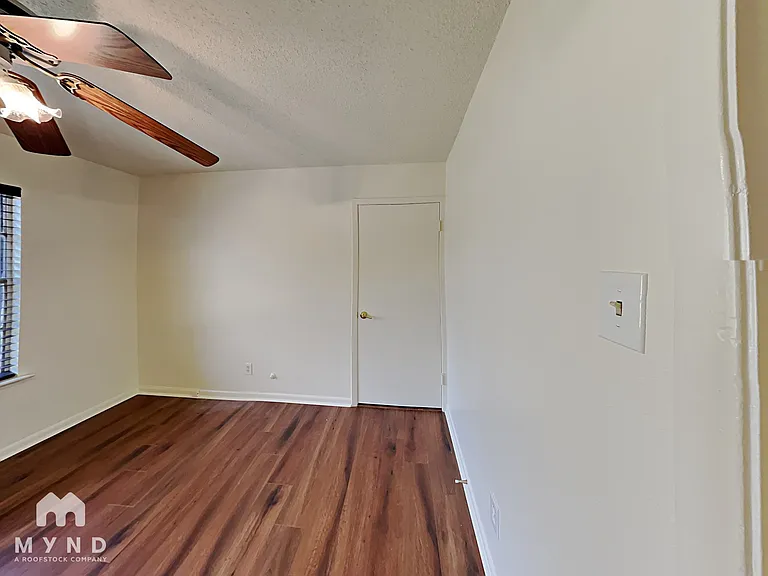 4802 Hilldale Dr — Photo 12
