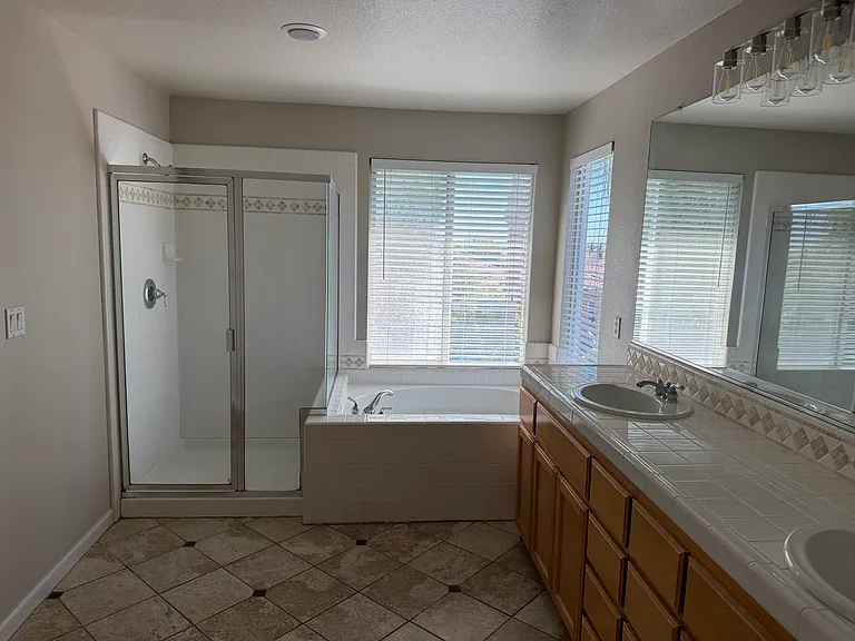 256 Putter Dr — Photo 12