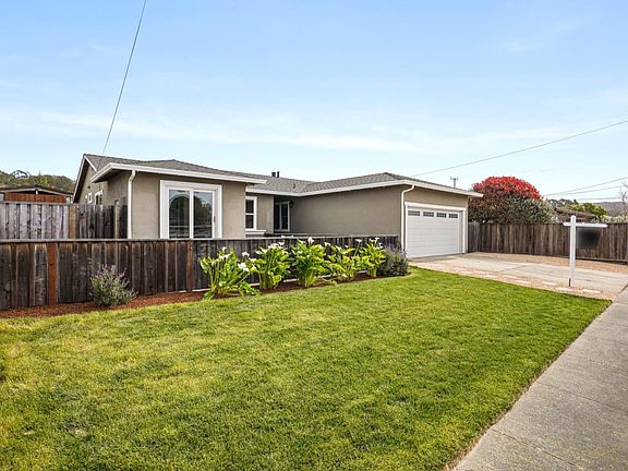 3rd image of 1009 Golden Gate Ave