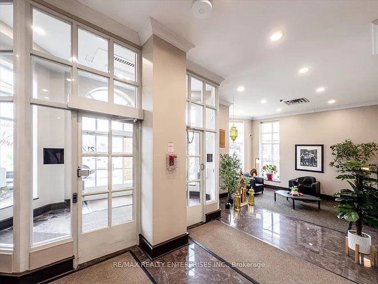 21 Overlea Blvd NE #506 — Photo 19