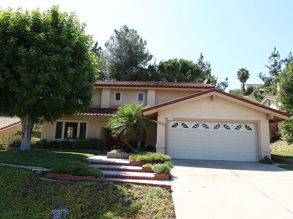 1st image of 425 Calle Borrego