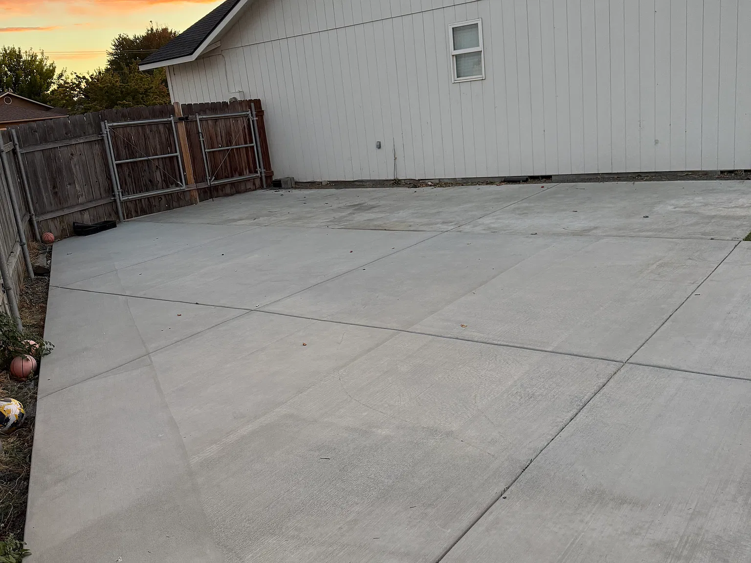 3 bed, 1406 sqft, $2,200 — Photo 4