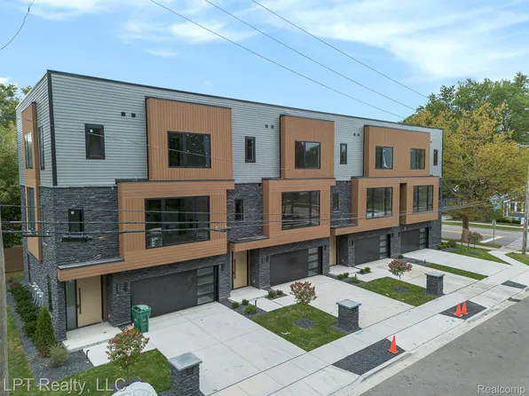 525 Walnut St, Brighton, MI 48116