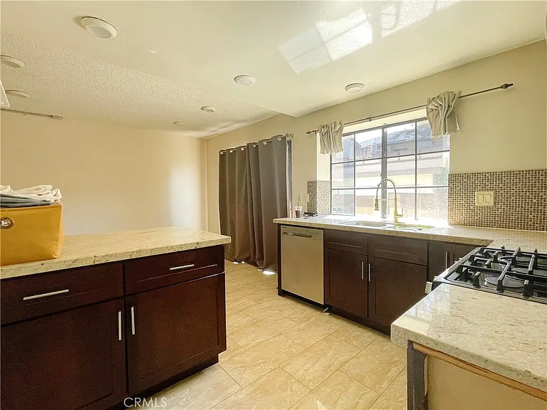 21648 Laurelrim Dr #D — Photo 6