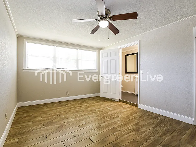 757 East Ave — Photo 6