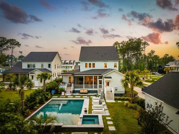 1699 Crab Bank Dr, Mount Pleasant, SC 29466