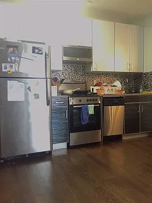 Rented by P Management | media 28