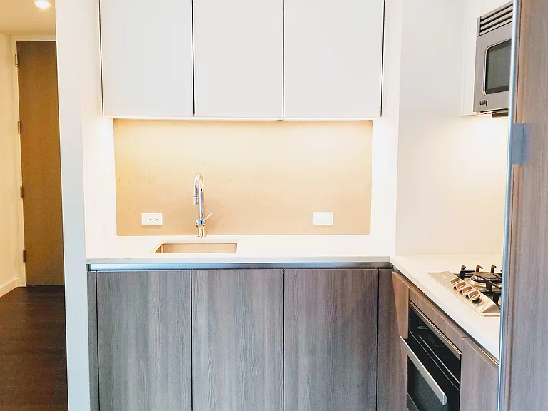 591 3rd Ave #6E — Photo 1
